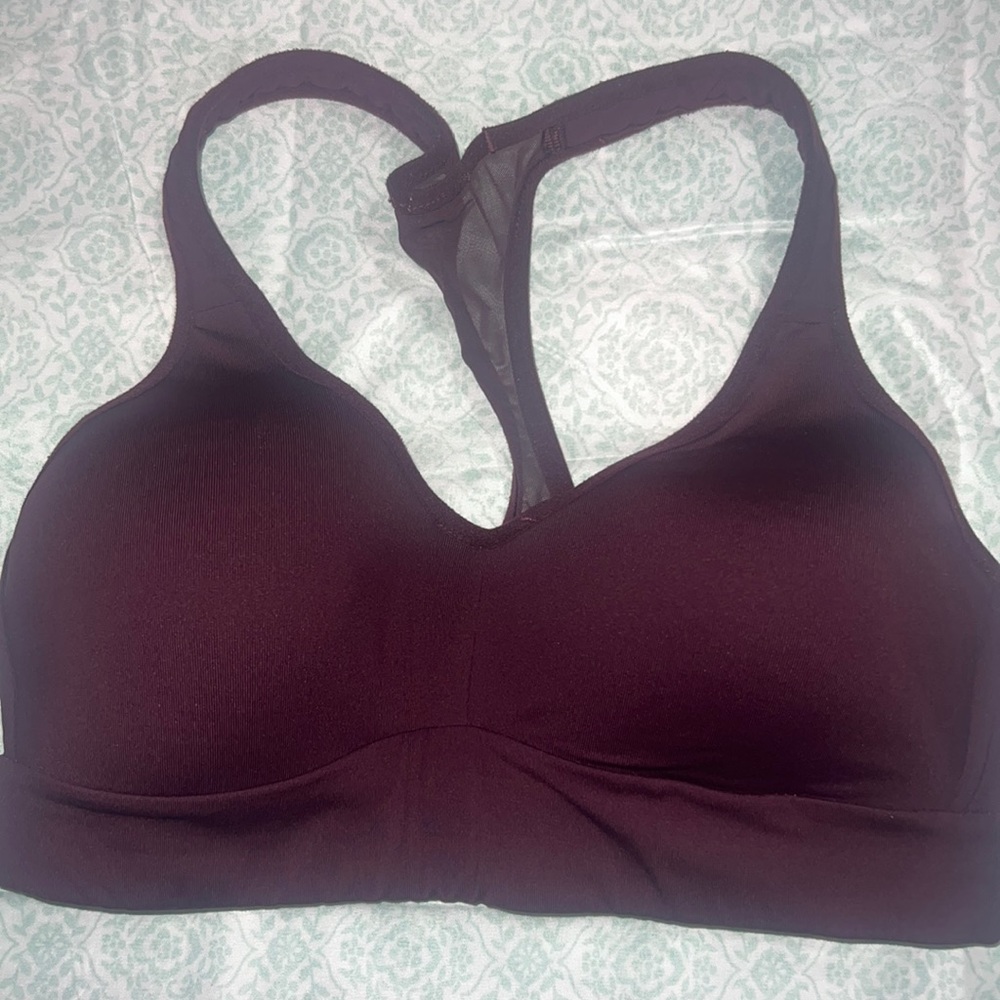 Lululemon sport bra